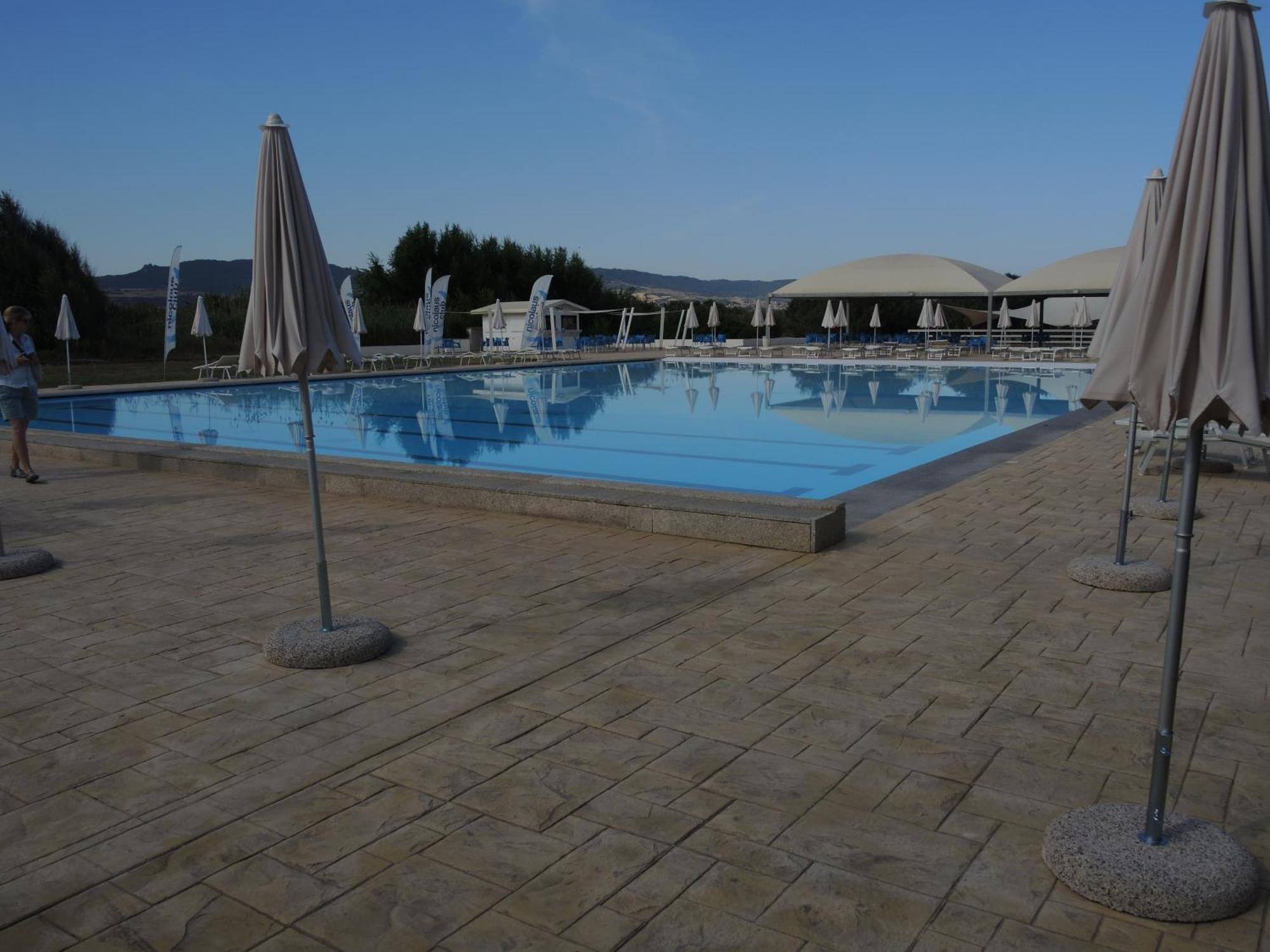 Maison De Vacances Dans Un Village De Vacances A100 M. De La Plage Badesi Exterior foto