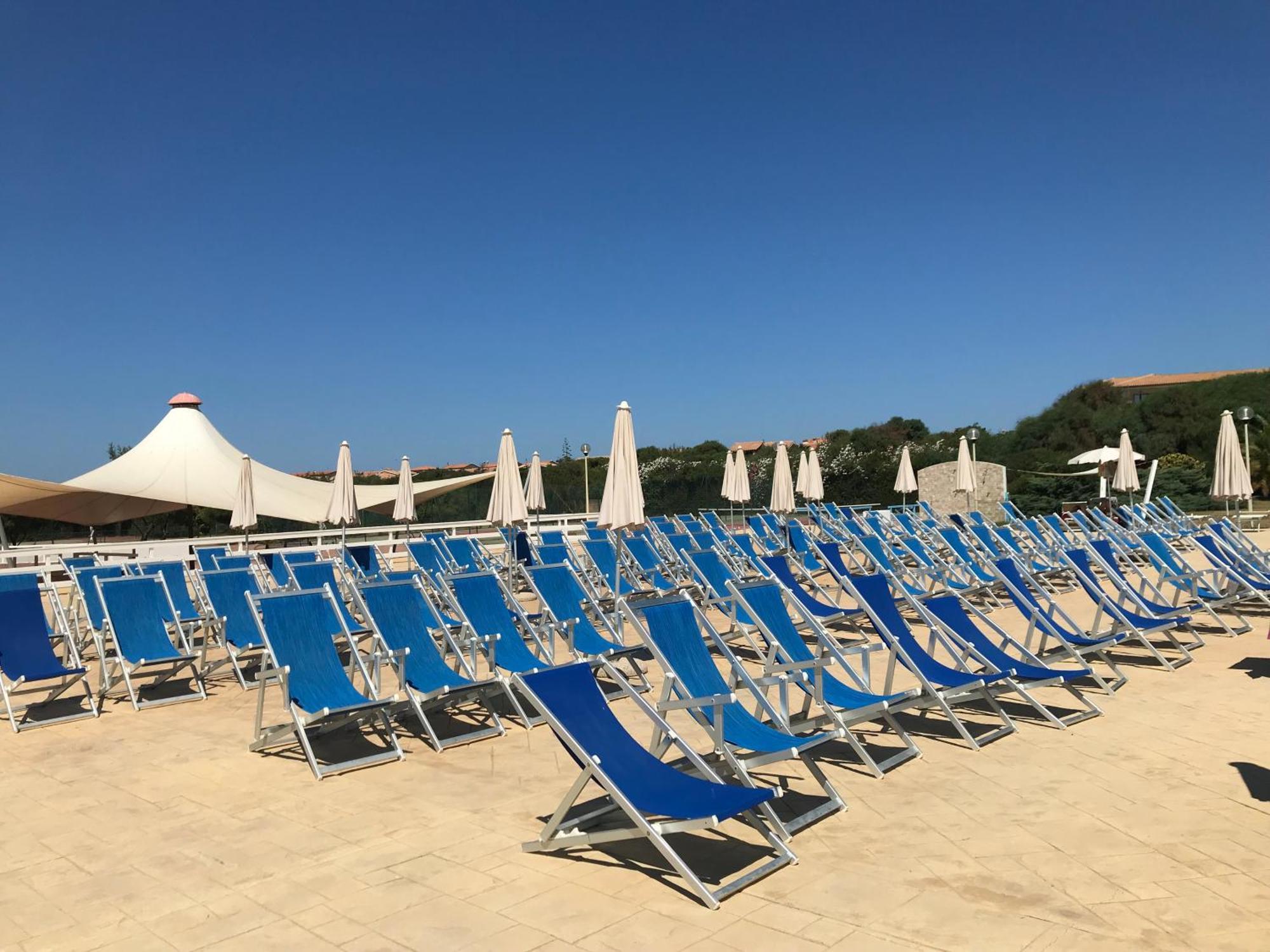 Maison De Vacances Dans Un Village De Vacances A100 M. De La Plage Badesi Exterior foto